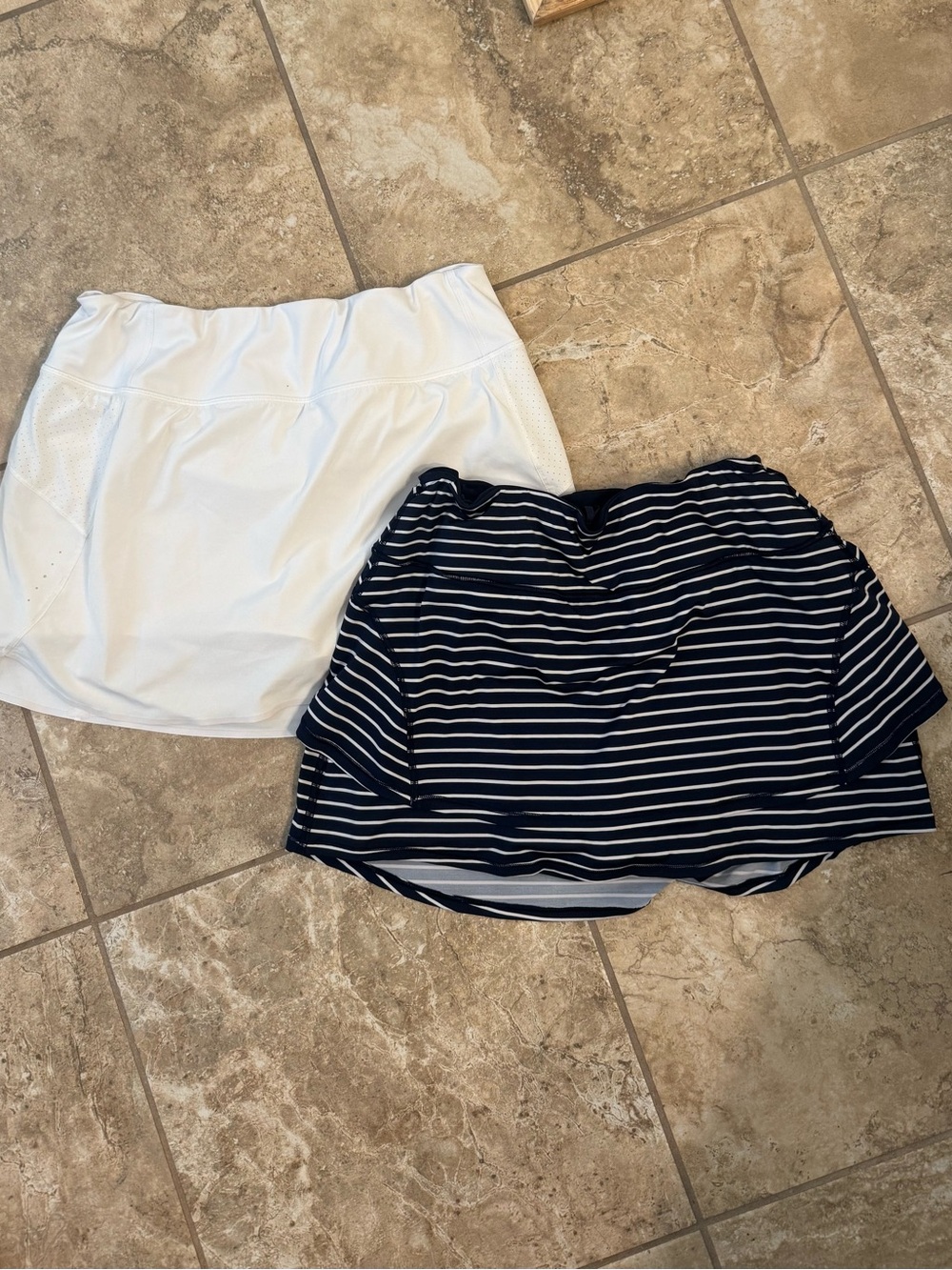 ATHLETA TENNIS SKIRT SKORT BUNDLE SIZE LARGE